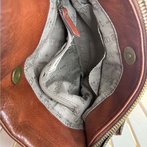MARGOT New York Allie Leather Crossbody Brown Multi-Zip Pocket Shoulder Bag* - Picture 8 of 11
